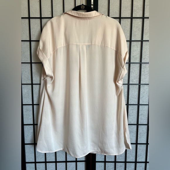 Women’s Plus Size Top - Picture 2 of 2